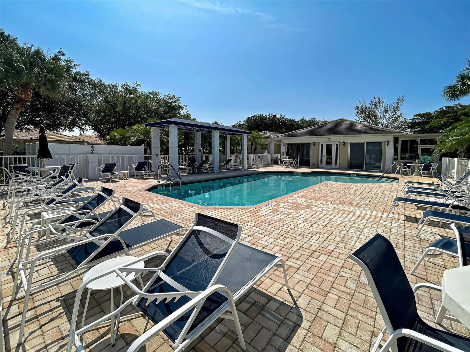 912 Barclay Court Venice FL 34293