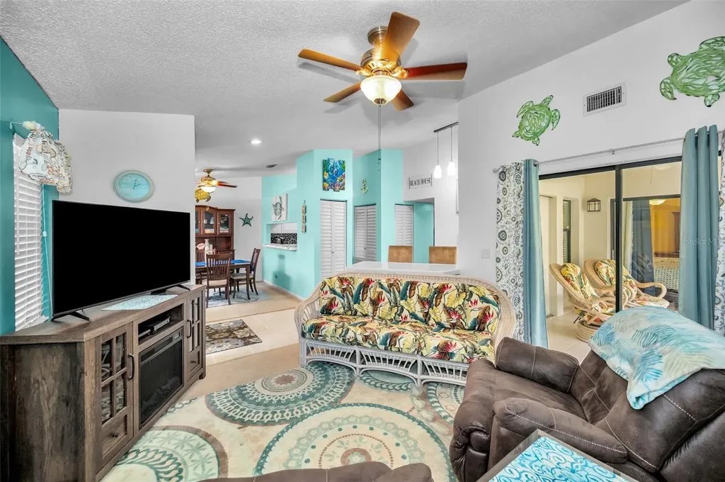 300 S Florida Avenue Tarpon Springs FL 34689