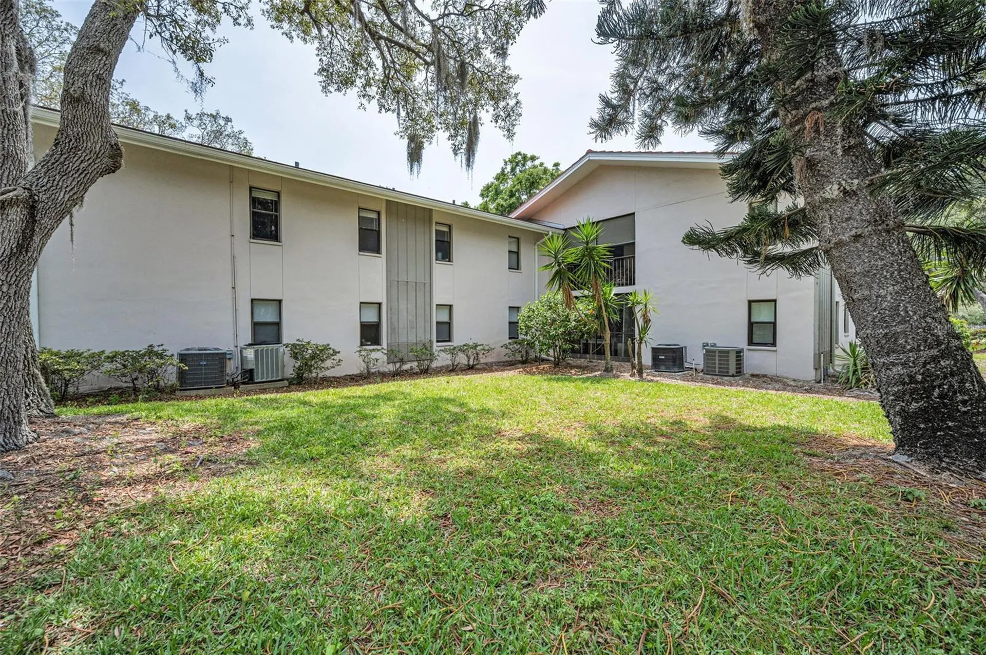 300 S Florida Avenue Tarpon Springs FL 34689