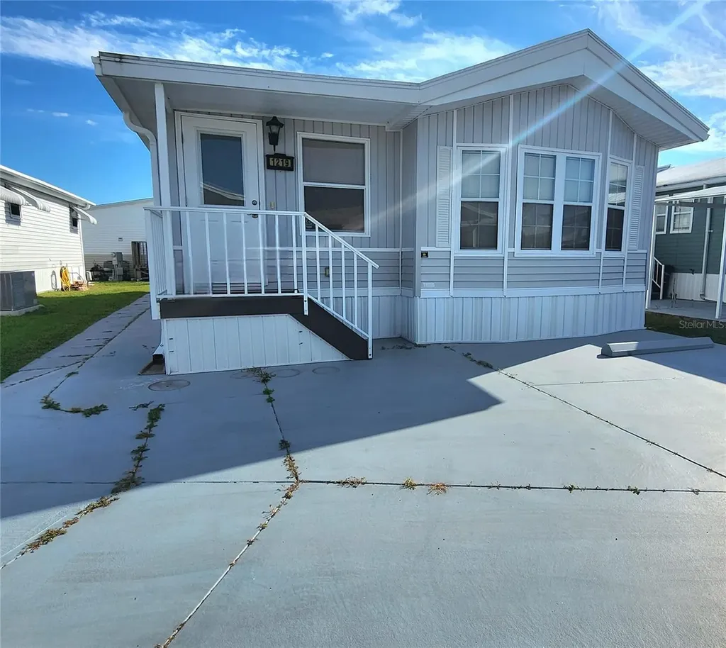 3333 26th Avenue E Bradenton FL 34208
