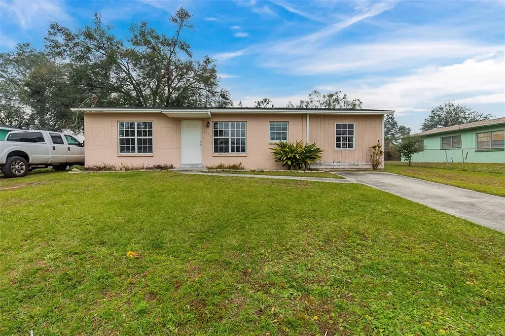 4212 Empire Place Tampa FL 33610