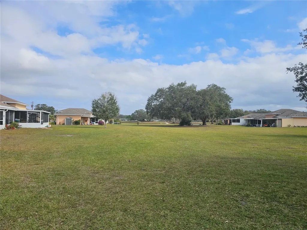 915 Club Circle Lakeshore FL 33854