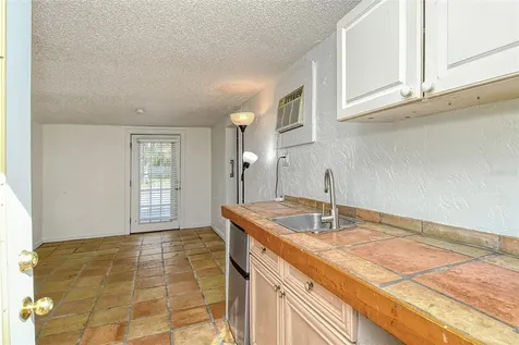 1330 Cocoanut Avenue Sarasota FL 34236