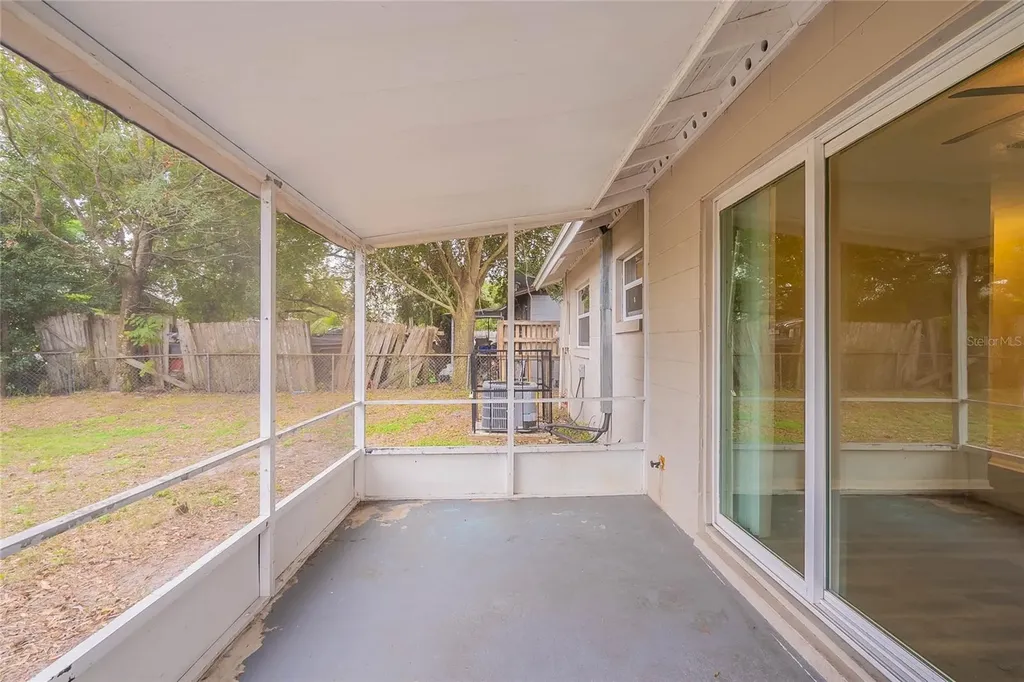 1335 Lescot Lane Orlando FL 32811