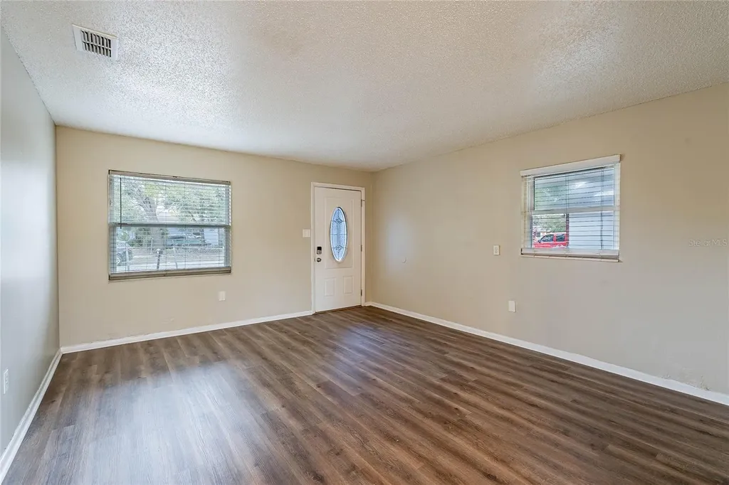 1335 Lescot Lane Orlando FL 32811