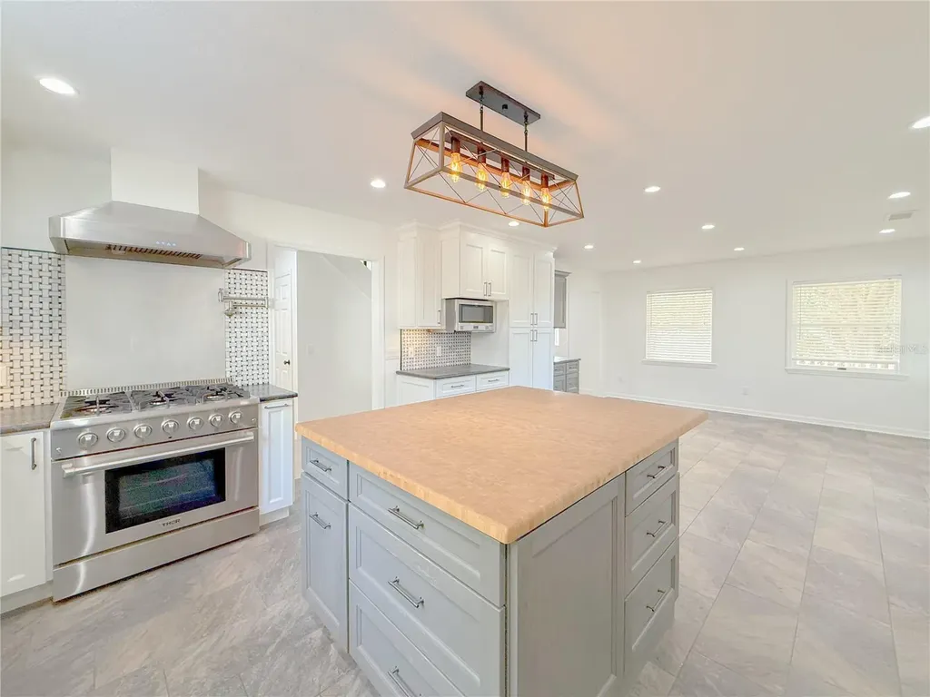 2827 Sanctuary Lane Winter Garden FL 34787