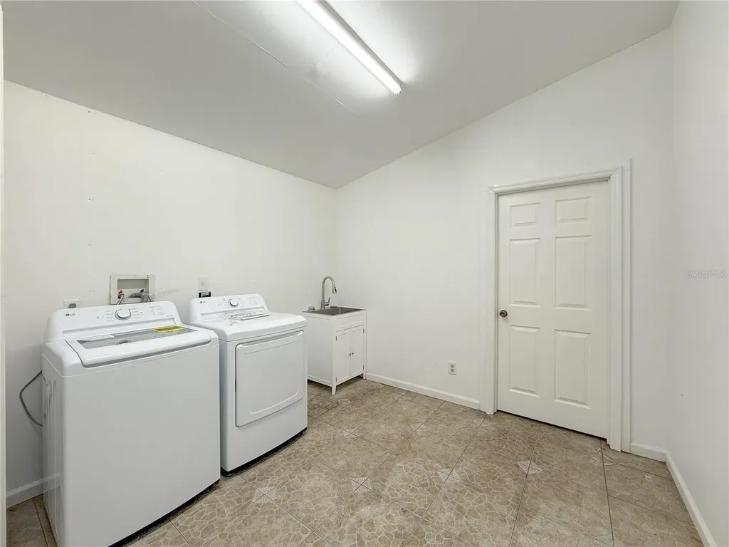 2827 Sanctuary Lane Winter Garden FL 34787