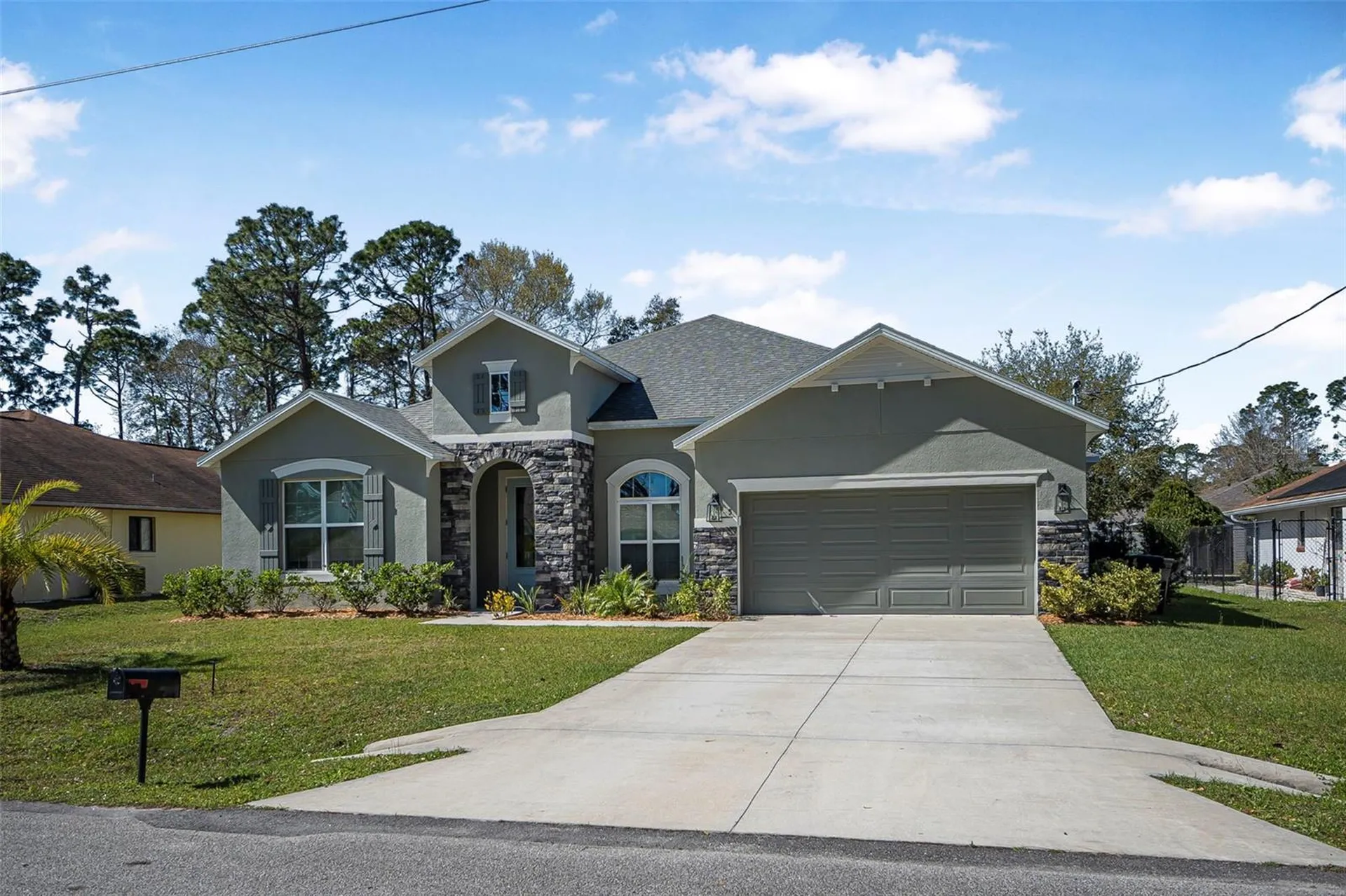 5 Wayside Place Palm Coast FL 32164