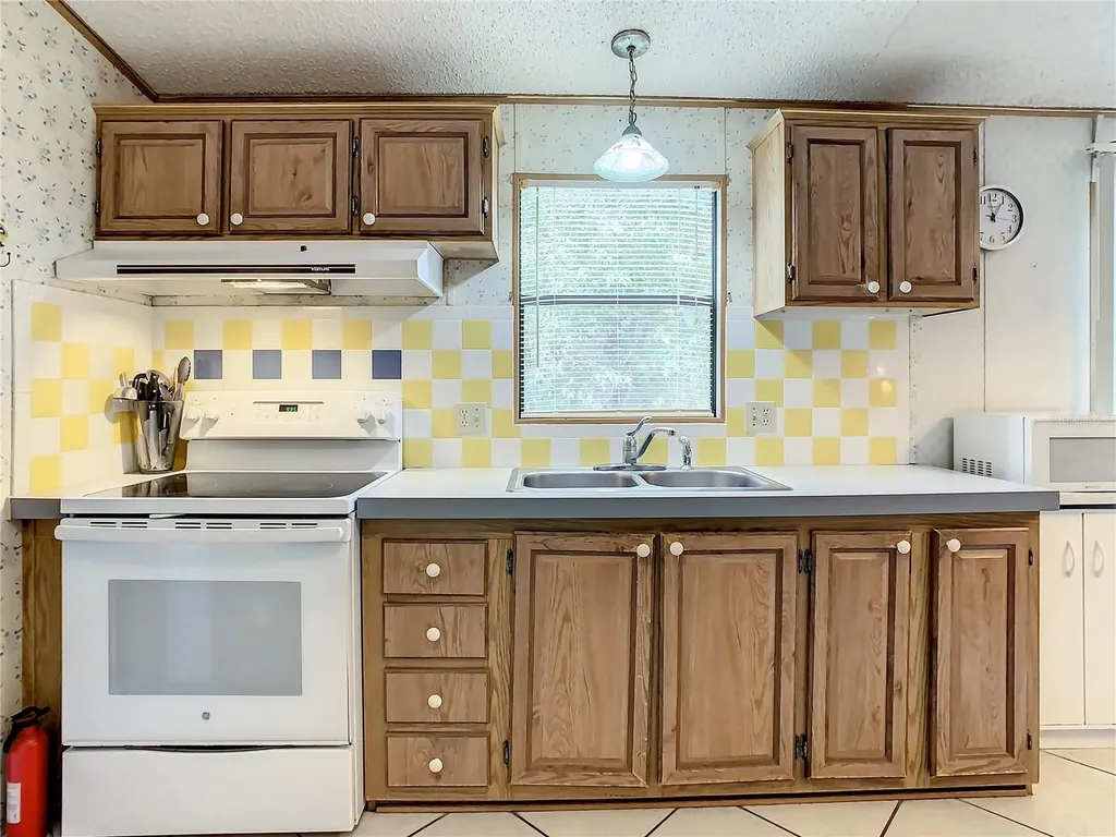 10311 Marinette Avenue Hudson FL 34667