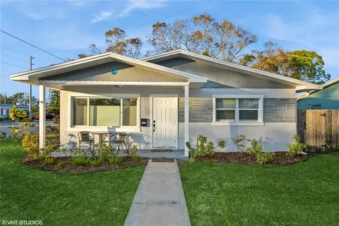 5763 16th Avenue N St Petersburg FL 33710