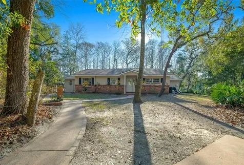 4275 E Riverside Drive Dunnellon FL 34434