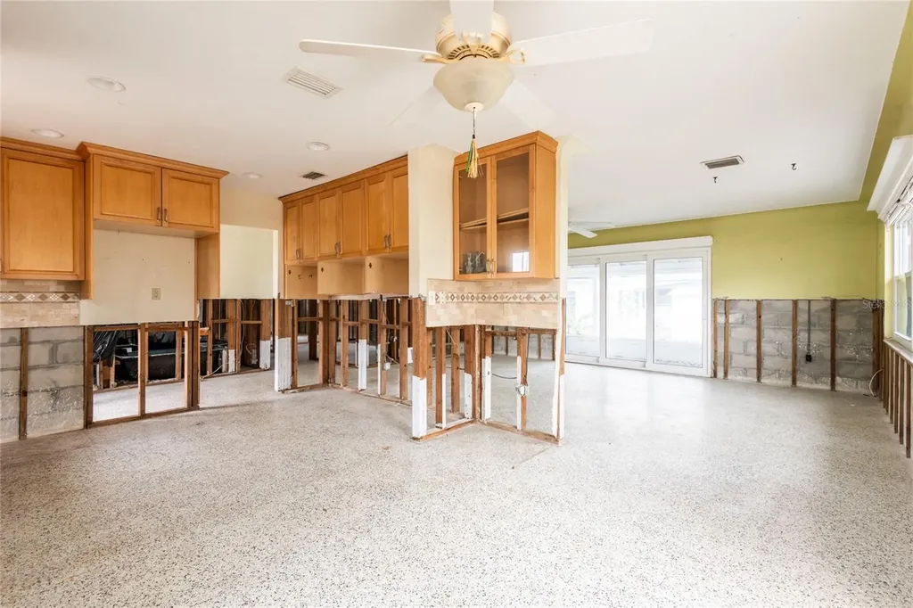 2744 45th Street S Gulfport FL 33711