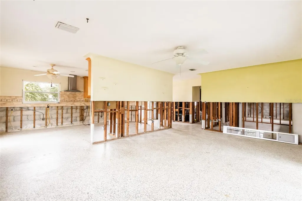 2744 45th Street S Gulfport FL 33711