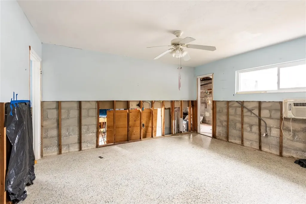 2744 45th Street S Gulfport FL 33711