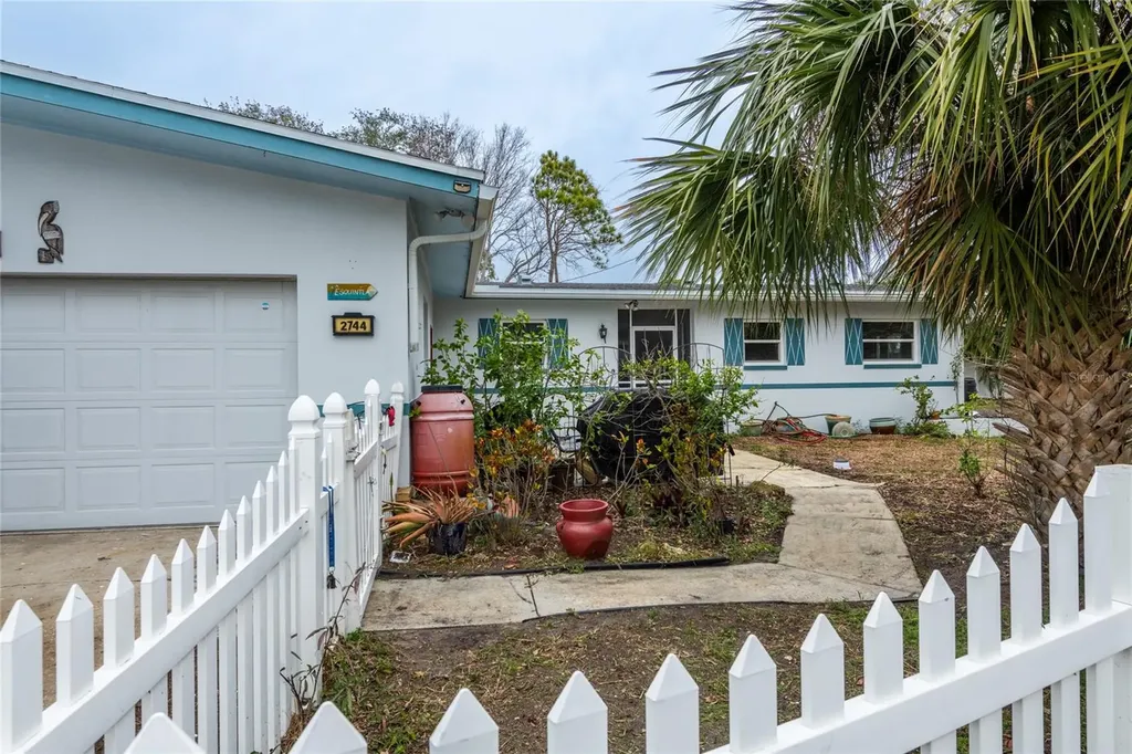 2744 45th Street S Gulfport FL 33711