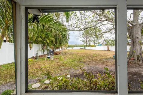 2744 45th Street S Gulfport FL 33711