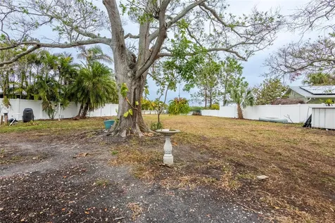 2744 45th Street S Gulfport FL 33711