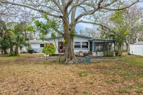 2744 45th Street S Gulfport FL 33711