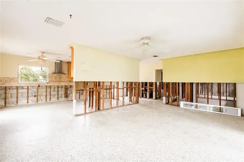 2744 45th Street S Gulfport FL 33711