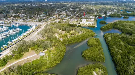 2744 45th Street S Gulfport FL 33711