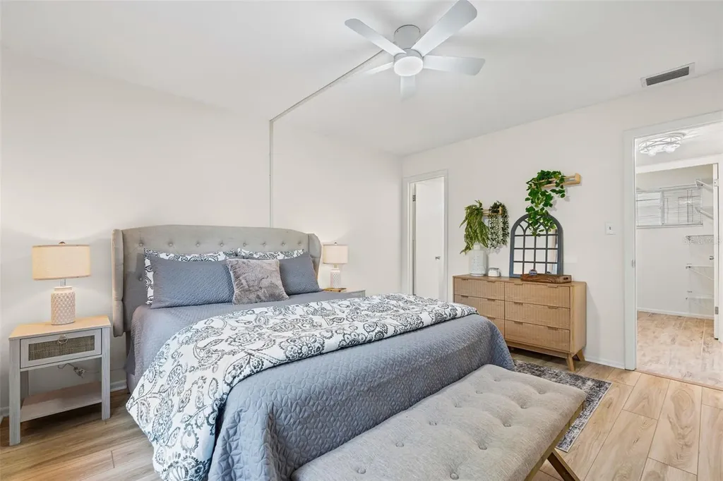 1853 Restful Drive Bradenton FL 34207