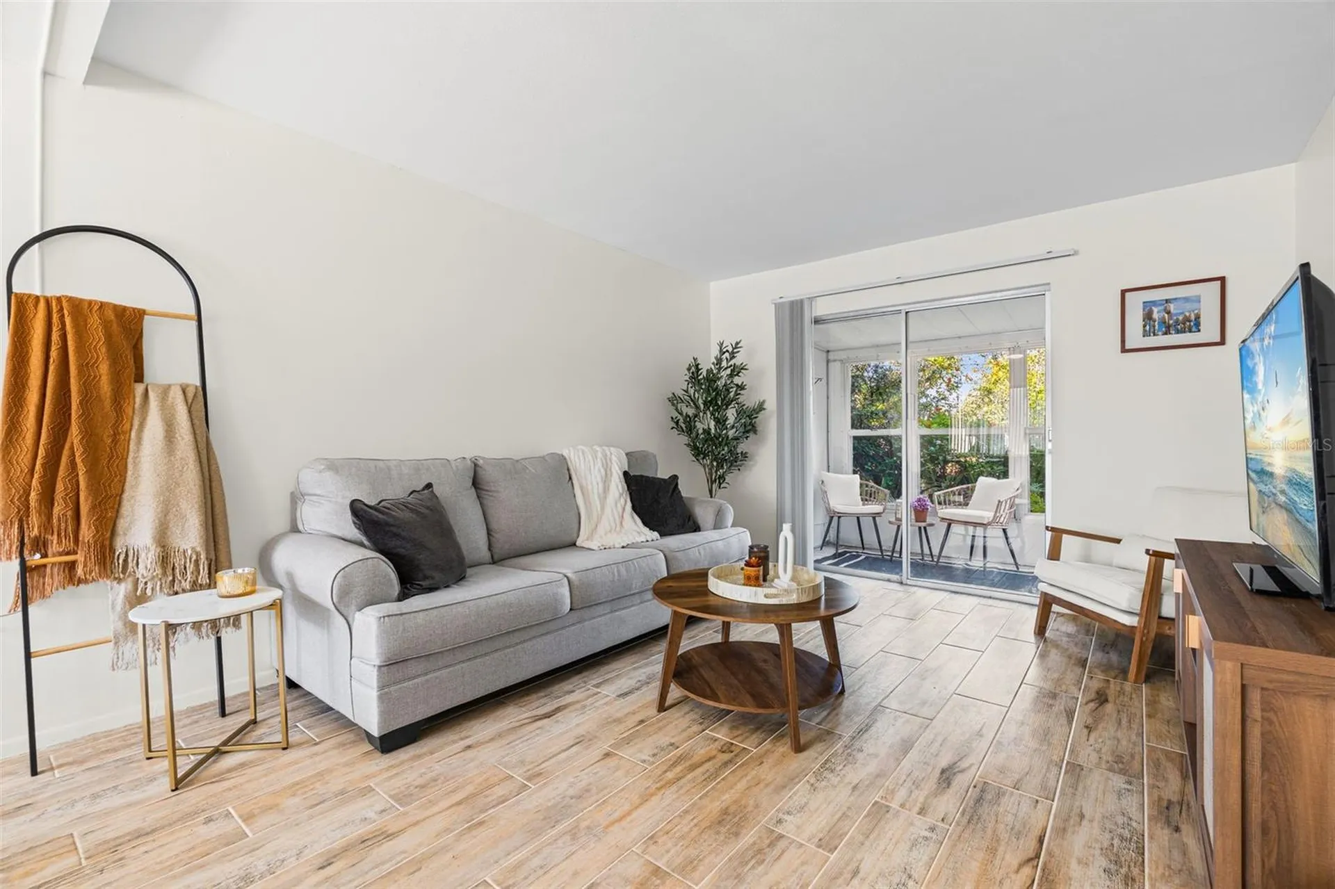 1853 Restful Drive Bradenton FL 34207