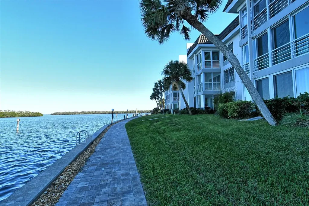 4310 Falmouth Drive Longboat Key FL 34228