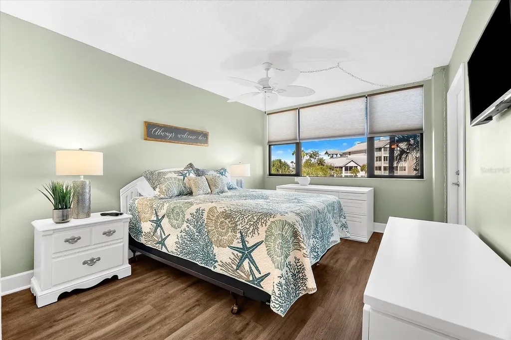 5855 Midnight Pass Road Sarasota FL 34242