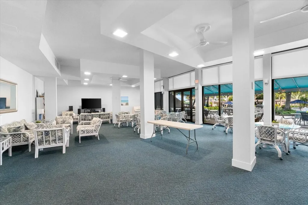 5855 Midnight Pass Road Sarasota FL 34242