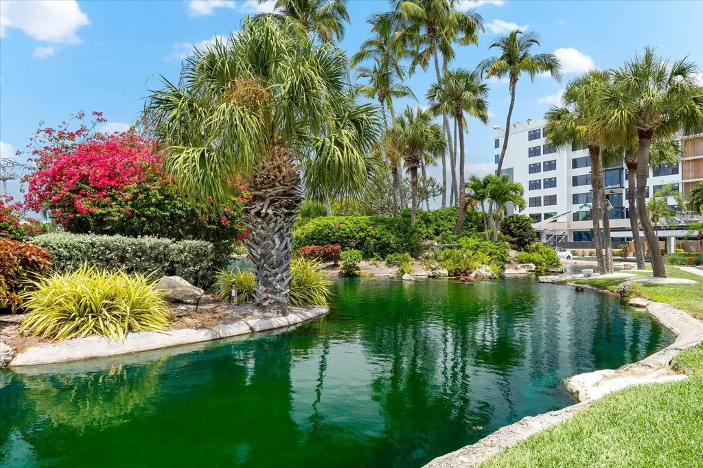 5855 Midnight Pass Road Sarasota FL 34242