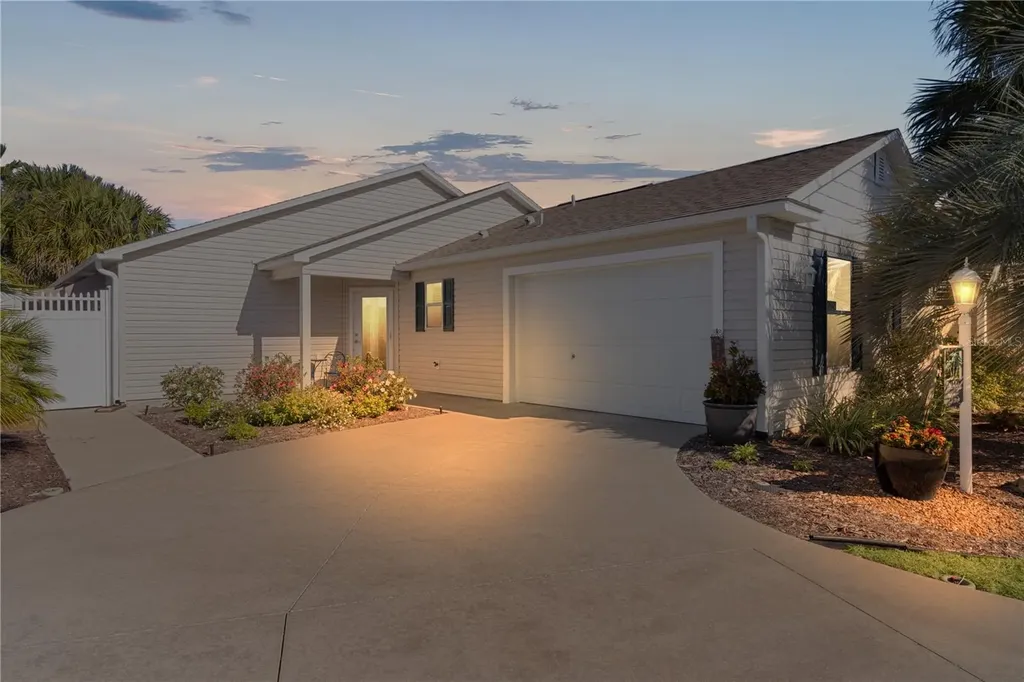 1945 Fiddlewood Place The Villages FL 32162