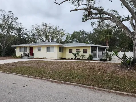 2614 8th Avenue W Bradenton FL 34205