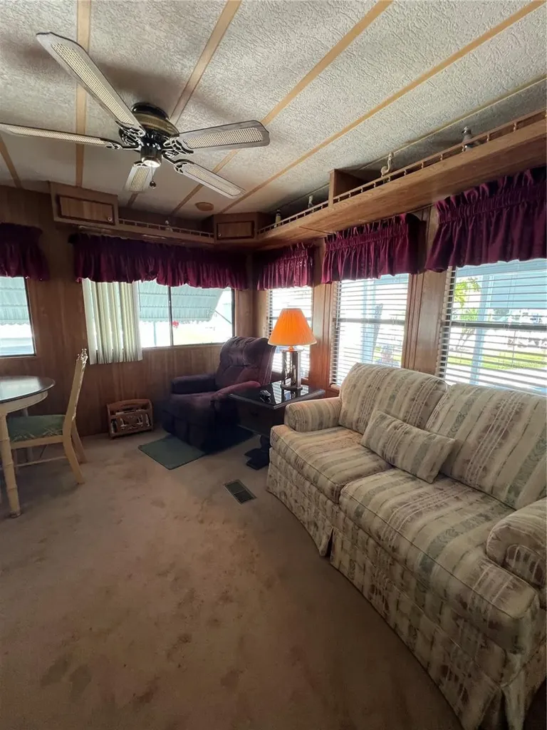 6494 SE 54th Lane Okeechobee FL 34974