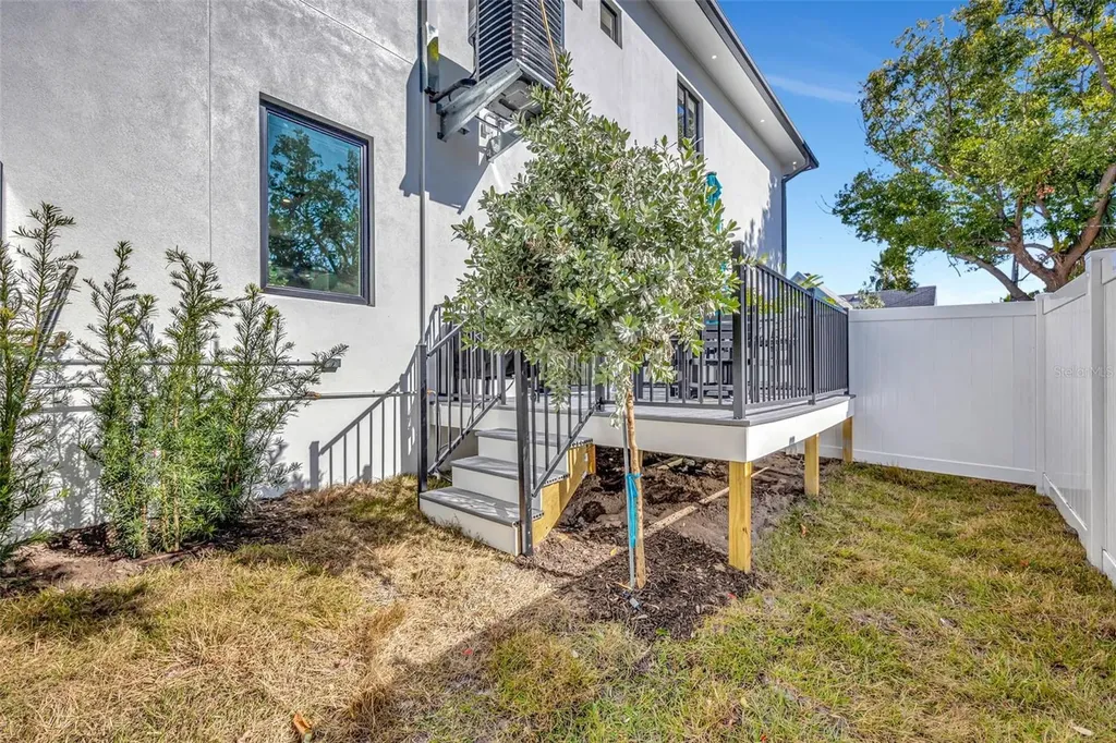 341 Albert Street Dunedin FL 34698
