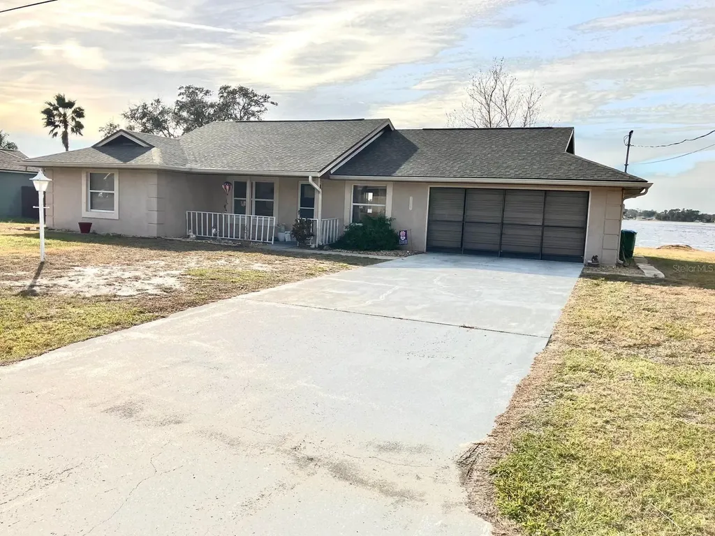1180 Peak Circle Deltona FL 32738