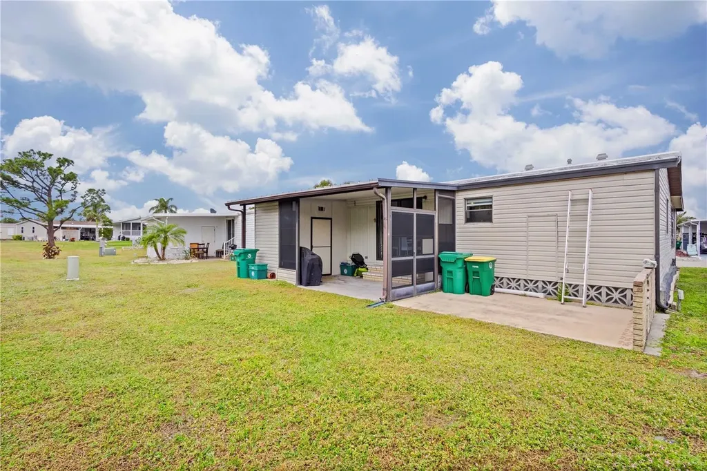 2100 Kings Highway Port Charlotte FL 33980