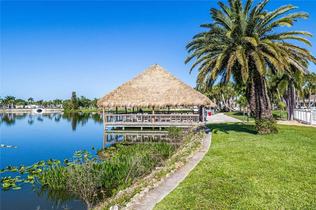 2100 Kings Highway Port Charlotte FL 33980
