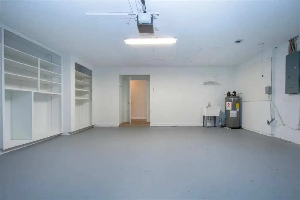 7213 Las Casas Drive Sarasota FL 34243