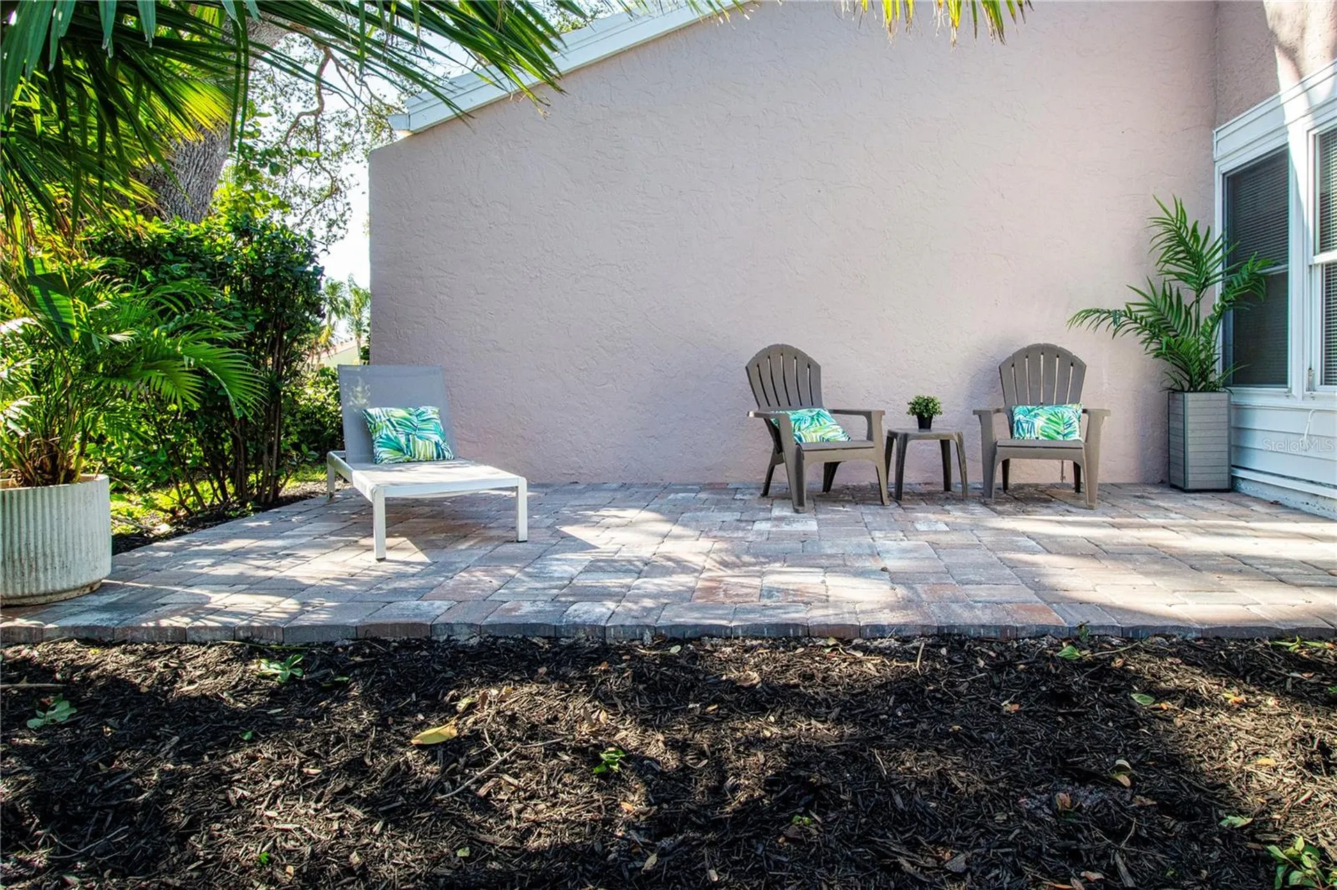 7213 Las Casas Drive Sarasota FL 34243