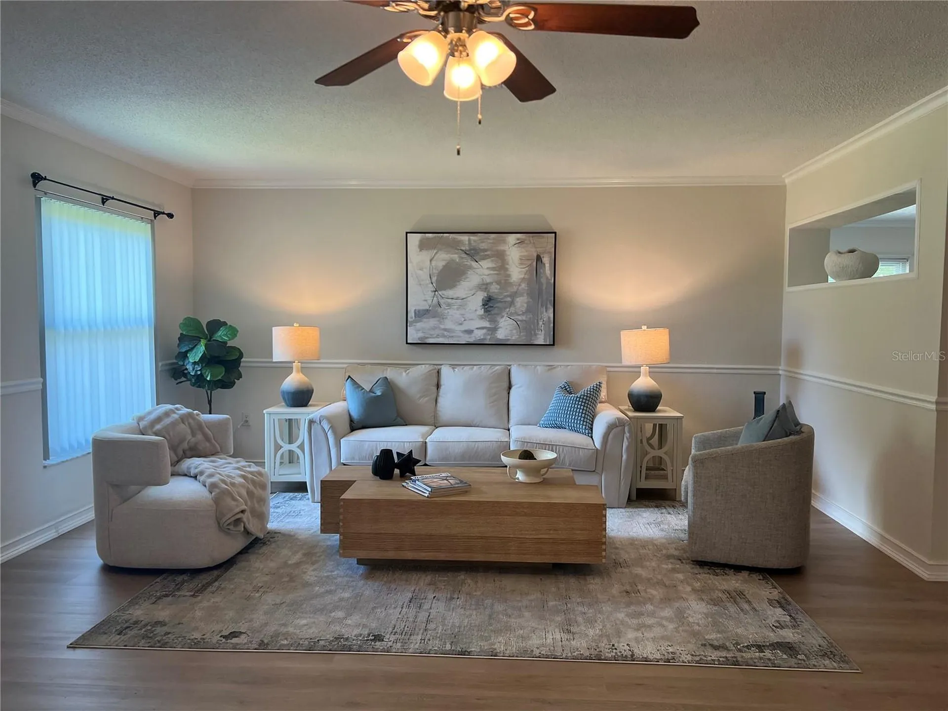 7213 Las Casas Drive Sarasota FL 34243
