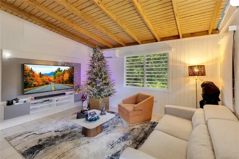 132 Quebrada Ceiba Penuelas PR 00624