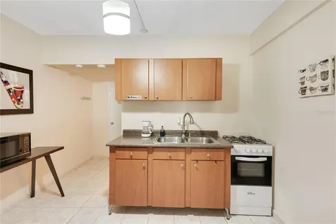 132 Quebrada Ceiba Penuelas PR 00624