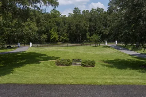 15135 NW 11th Place Newberry FL 32669