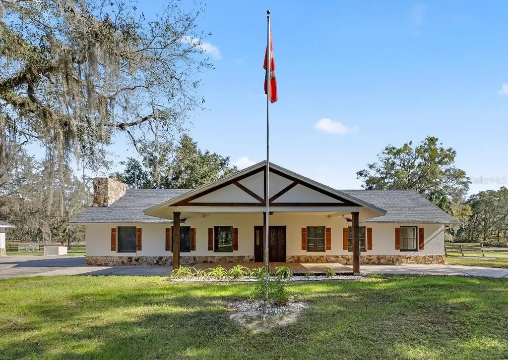 15315 NW 115th Court Reddick FL 32686