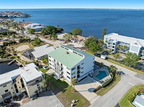 1801 Jamaica Way Punta Gorda FL 33950