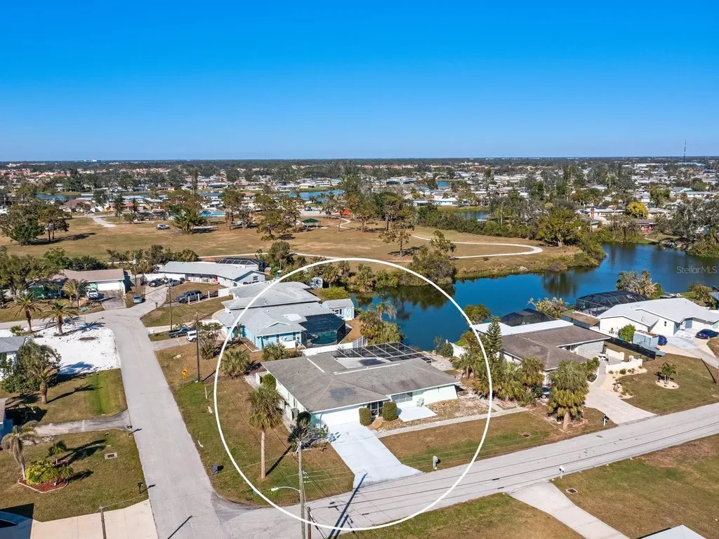 403 Pine Tree Terrace Venice FL 34293