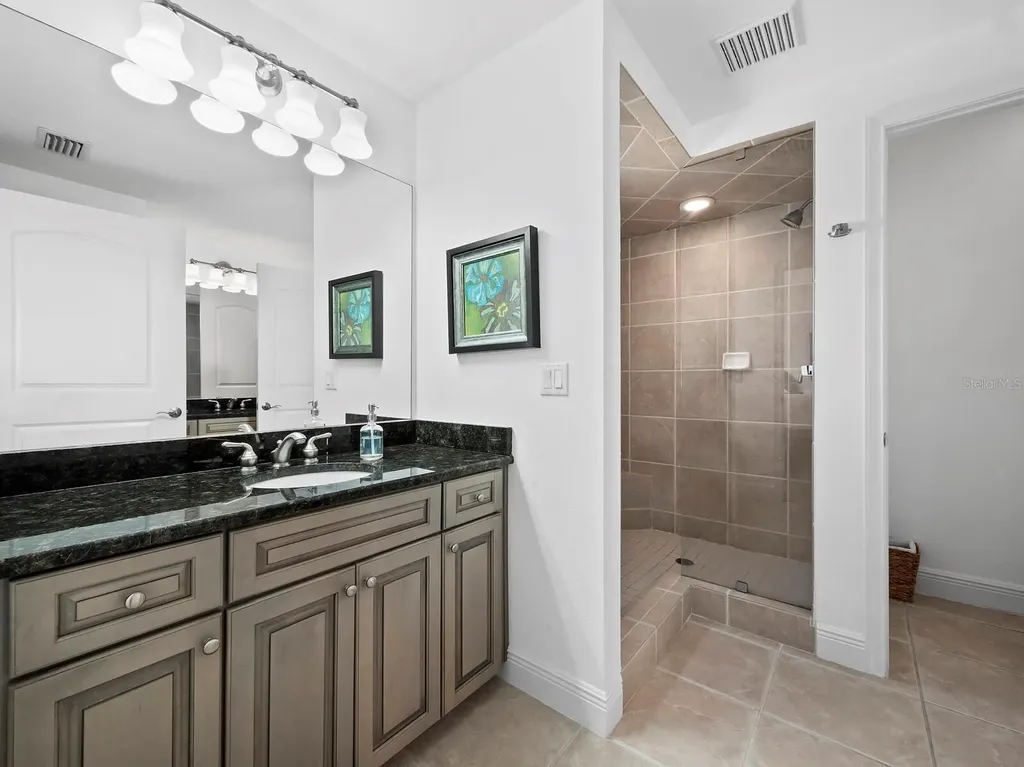 650 Golden Gate Point Sarasota FL 34236