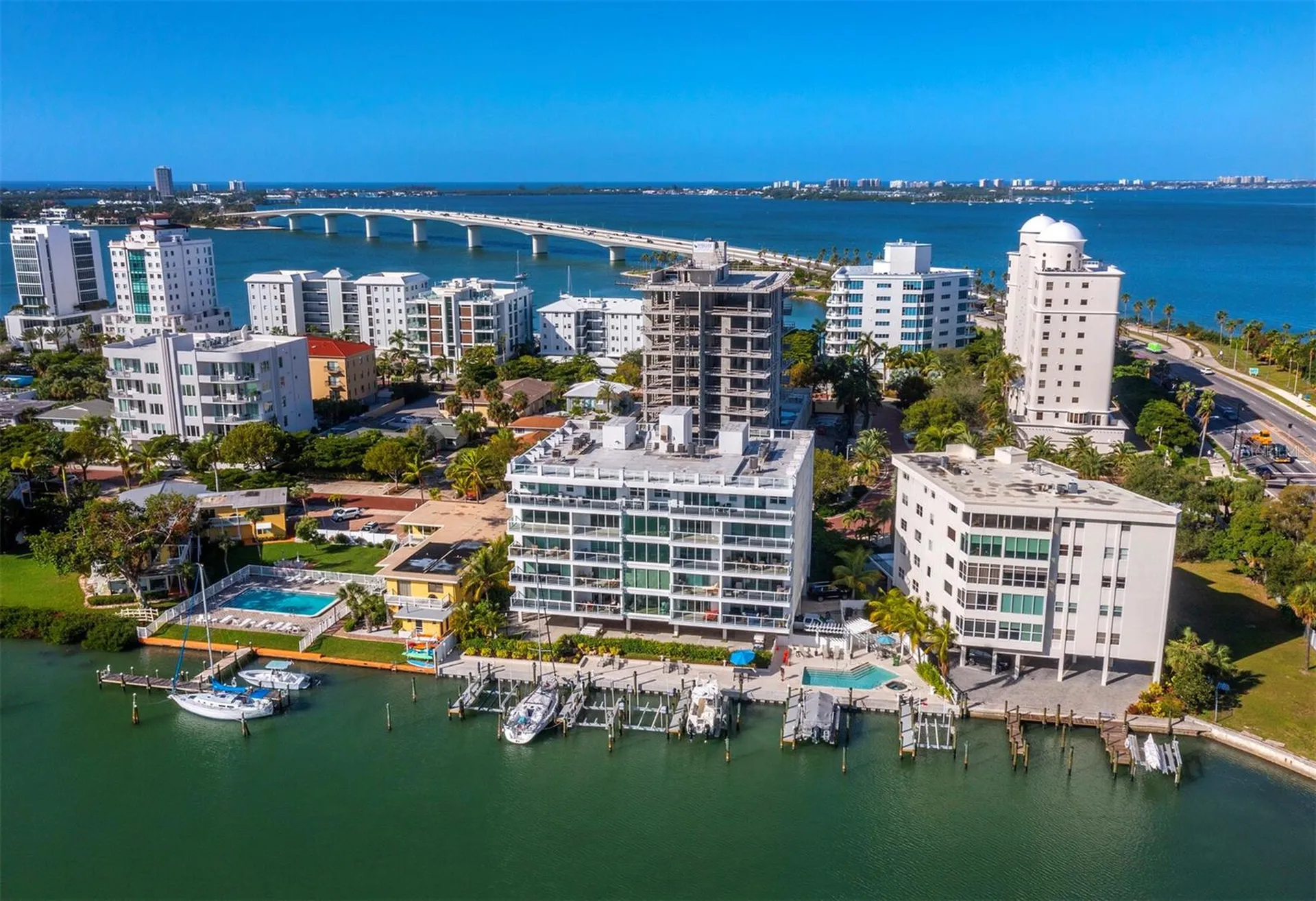 Sarasota FL, 650 Golden Gate Point, Unit 401