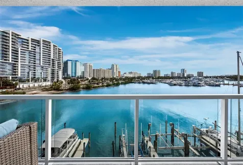 650 Golden Gate Point Sarasota FL 34236