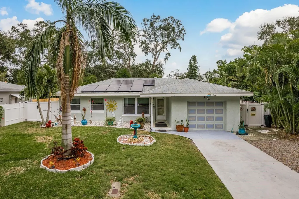 1611 San Charles Drive Dunedin FL 34698